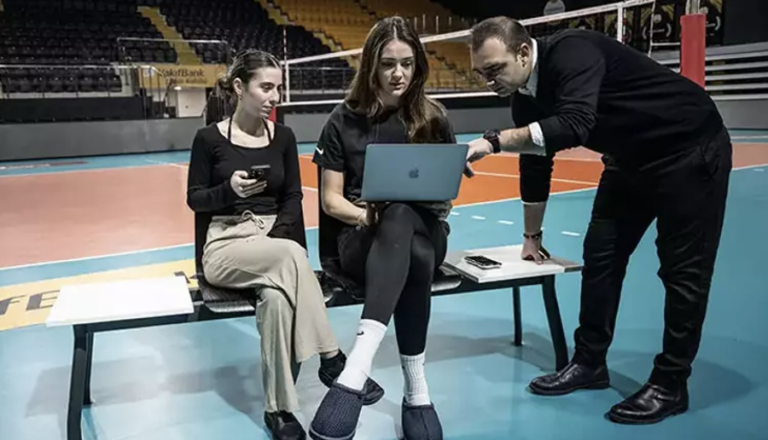 Zehra Güneş’ten Duygusal “Yılın Kareleri” Değerlendirmesi