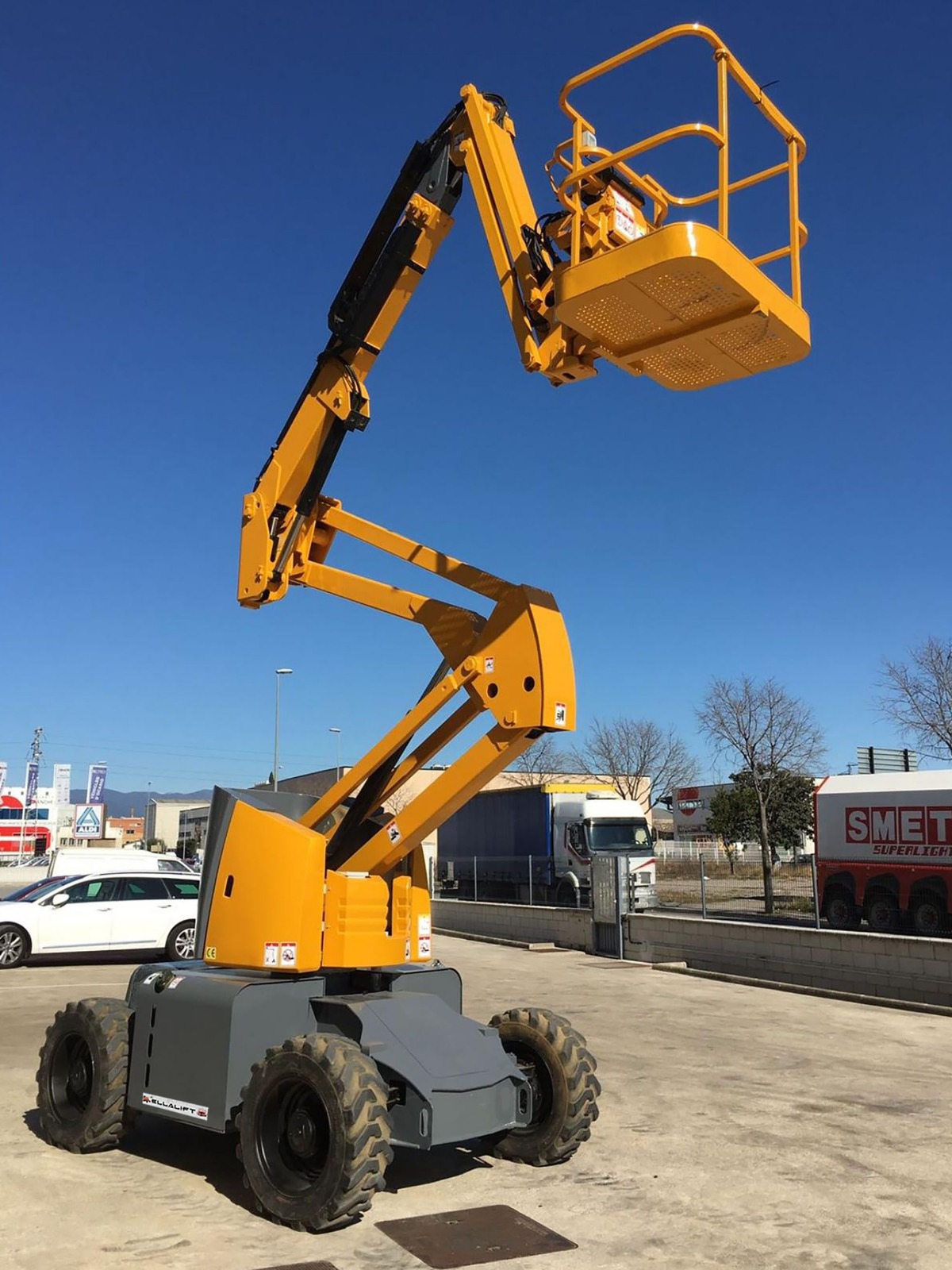 Yüksekte Güvenli Çalışma: Bursa’da Manlift (Makaslı Platform) Operatör Belgesi Eğitimi Başladı!